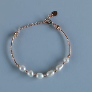 Faux Pearl Bracelet With Rose Gold Chain