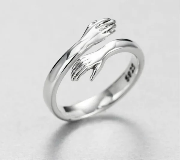 Hug Ring in 925 Sterling Silver