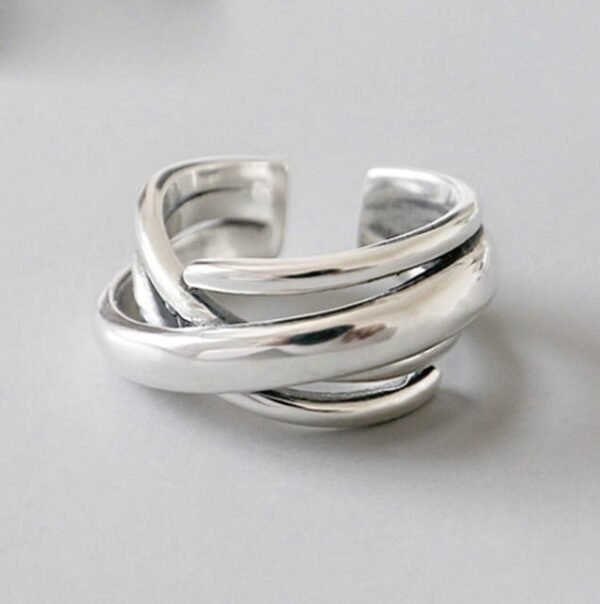 Pleated Band Fashion Ring